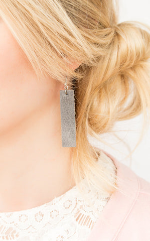 Leather Feather Earrings | Short Design | 6 Colors